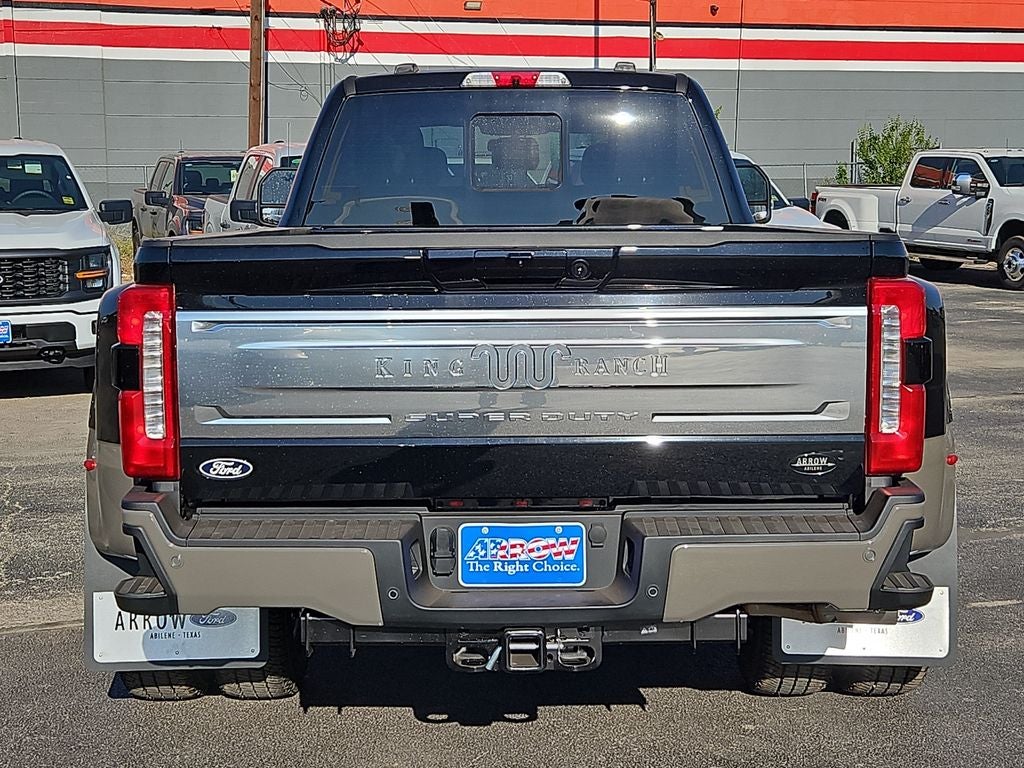 2027 Ford F-350SD King Ranch DRW