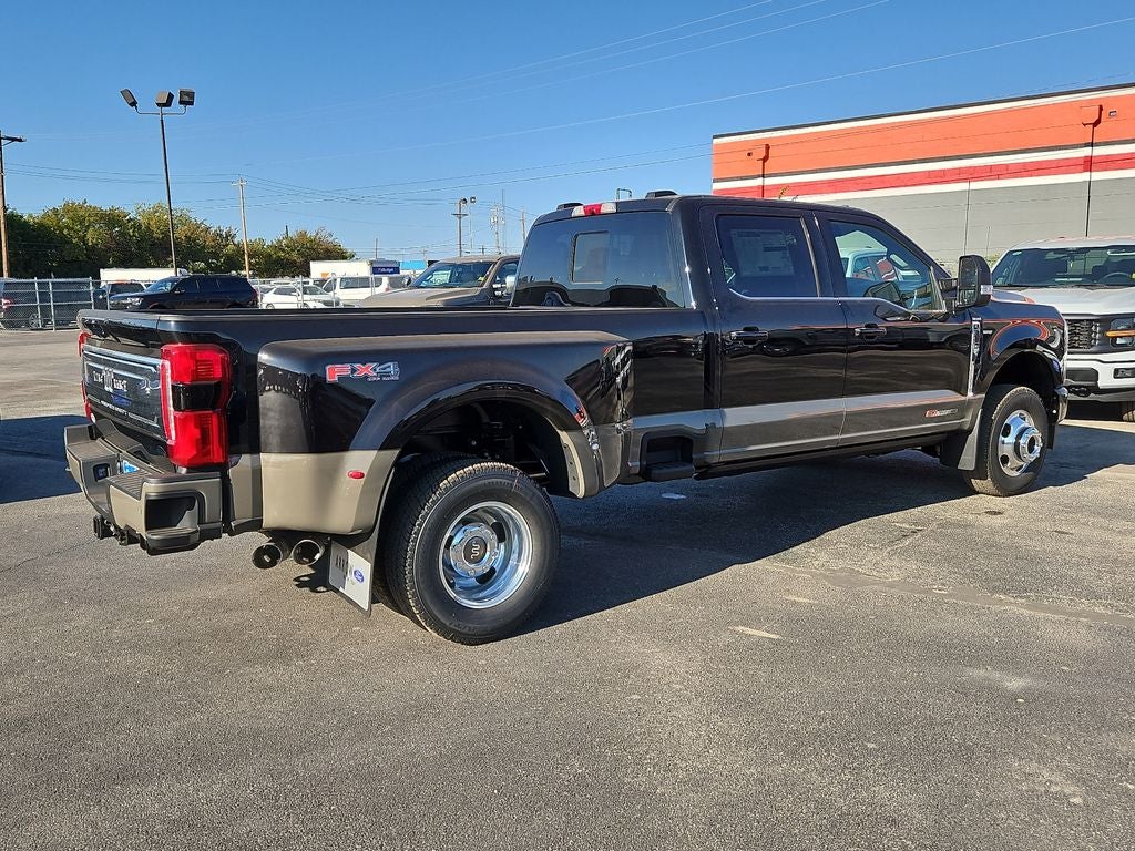 2027 Ford F-350SD King Ranch DRW