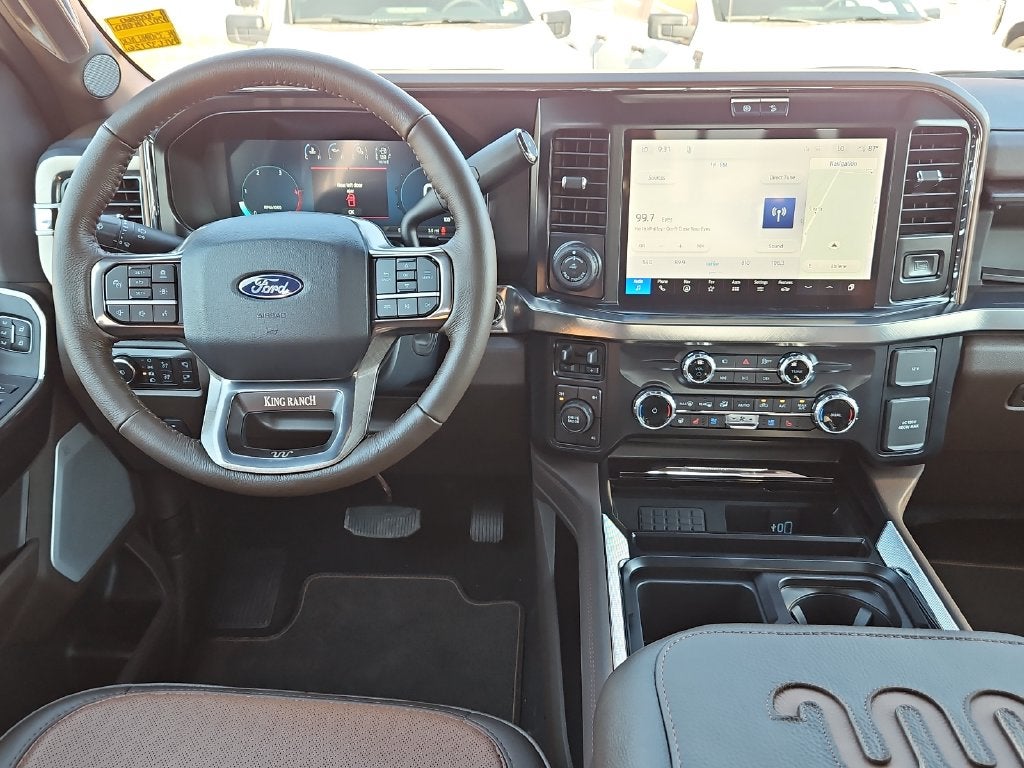 2027 Ford F-350SD King Ranch DRW