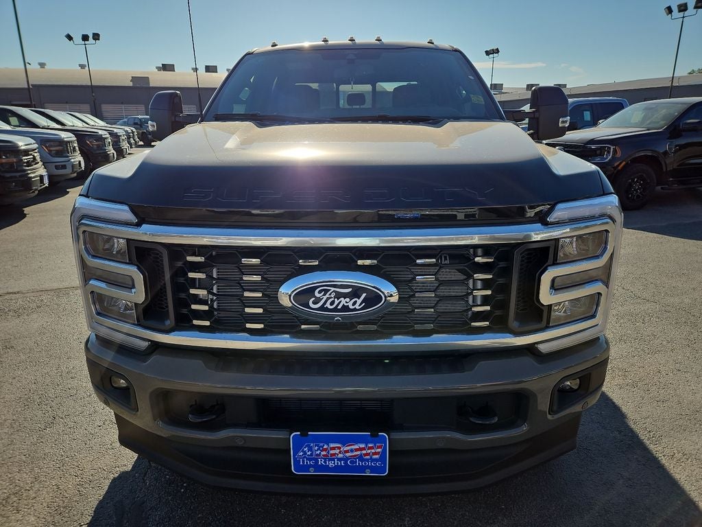 2027 Ford F-350SD King Ranch DRW