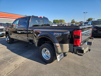 2027 Ford F-350SD King Ranch DRW