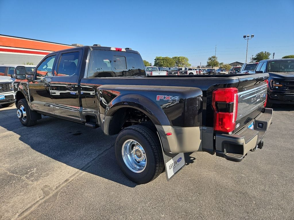 2027 Ford F-350SD King Ranch DRW