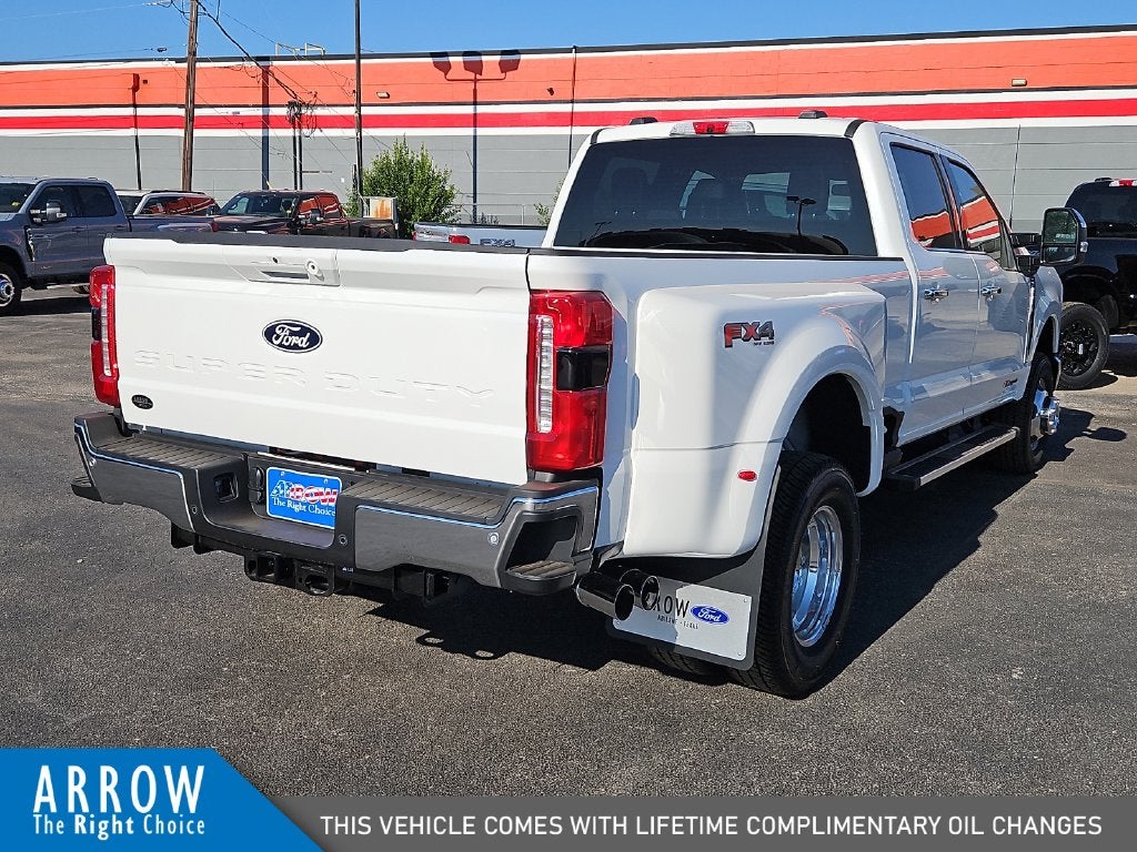 2027 Ford F-350SD Lariat DRW