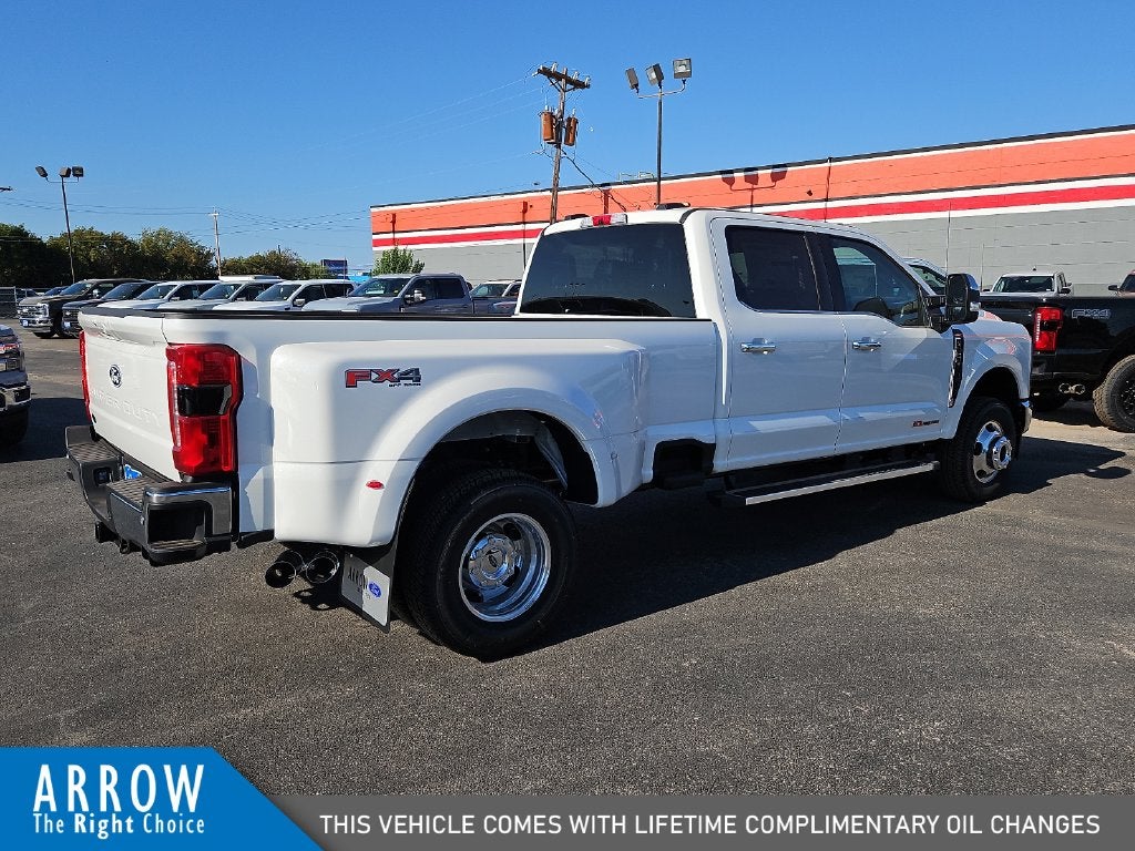 2027 Ford F-350SD Lariat DRW