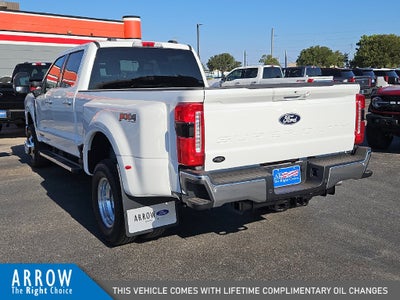 2027 Ford F-350SD Lariat DRW