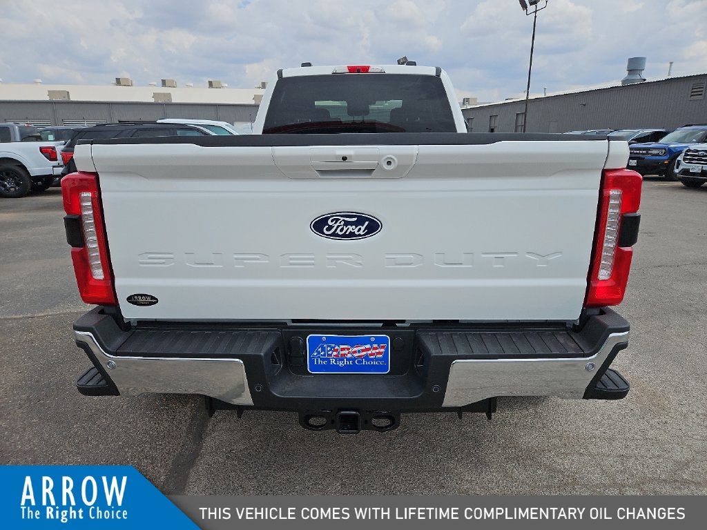 2027 Ford F-350SD Lariat DRW