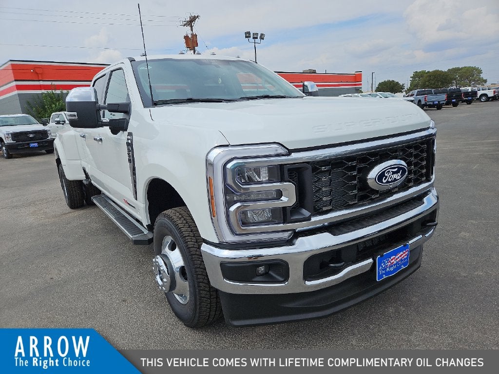2027 Ford F-350SD Lariat DRW