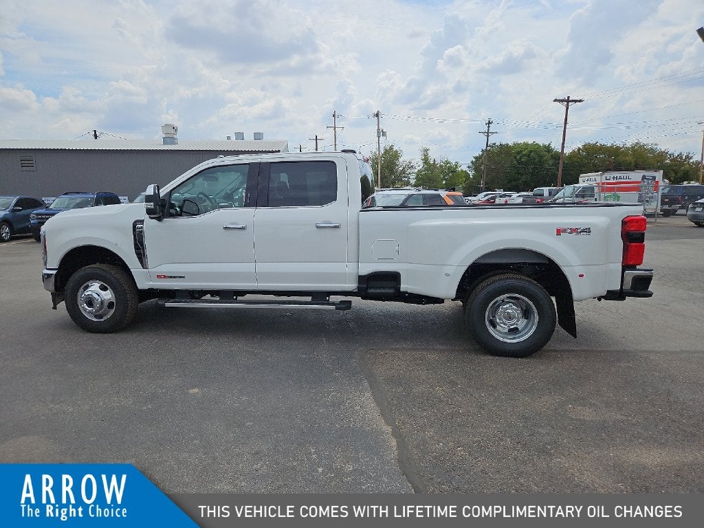 2027 Ford F-350SD Lariat DRW