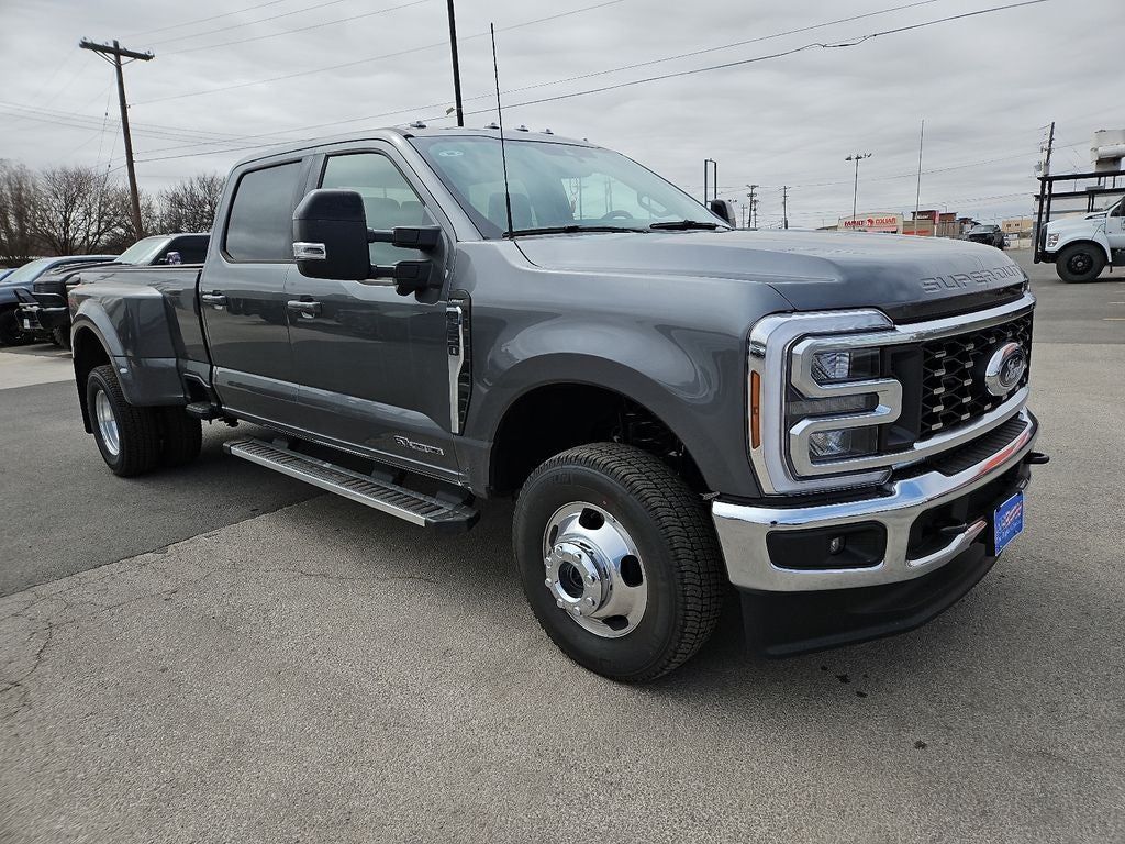 2026 Ford F-350SD Lariat DRW