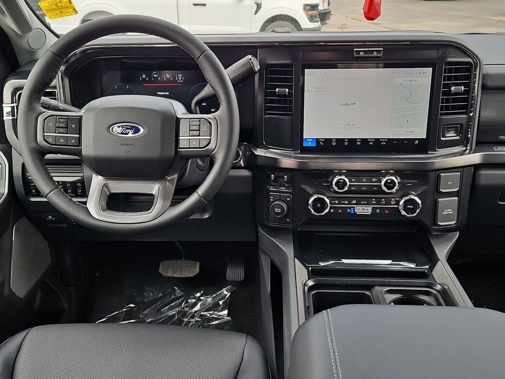 2026 Ford F-350SD Lariat DRW