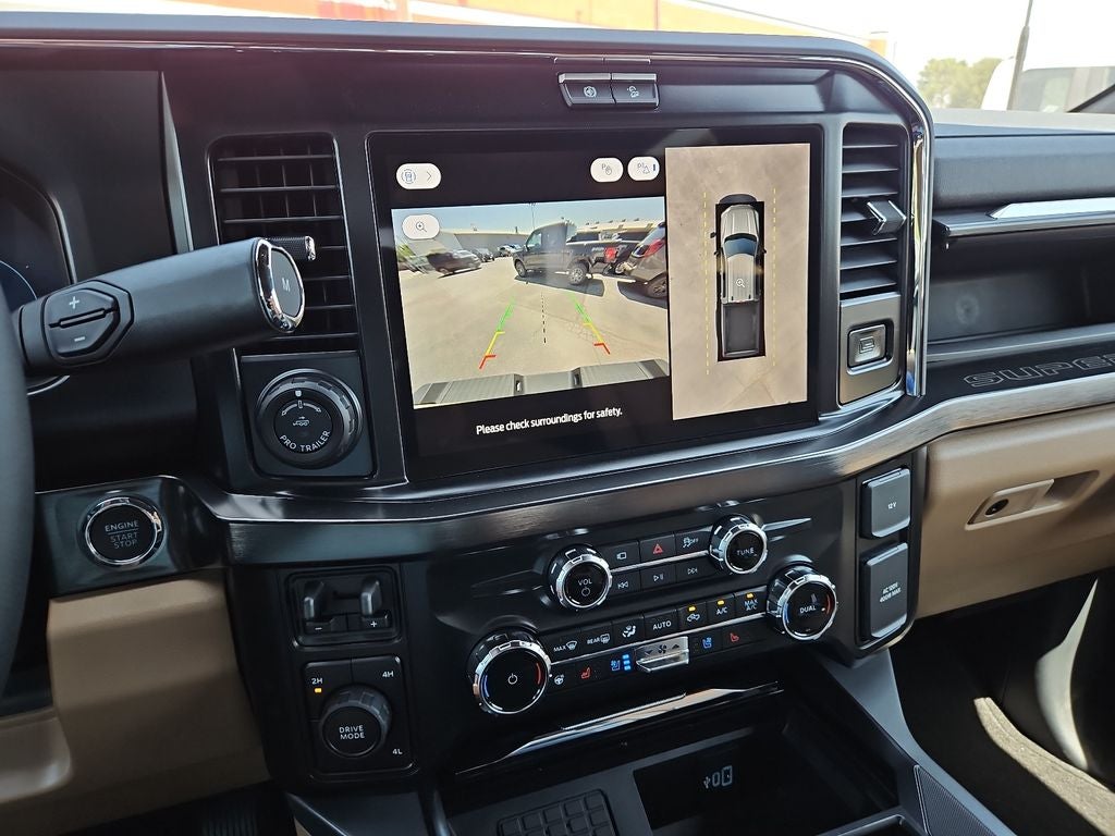 2026 Ford F-350SD Lariat DRW