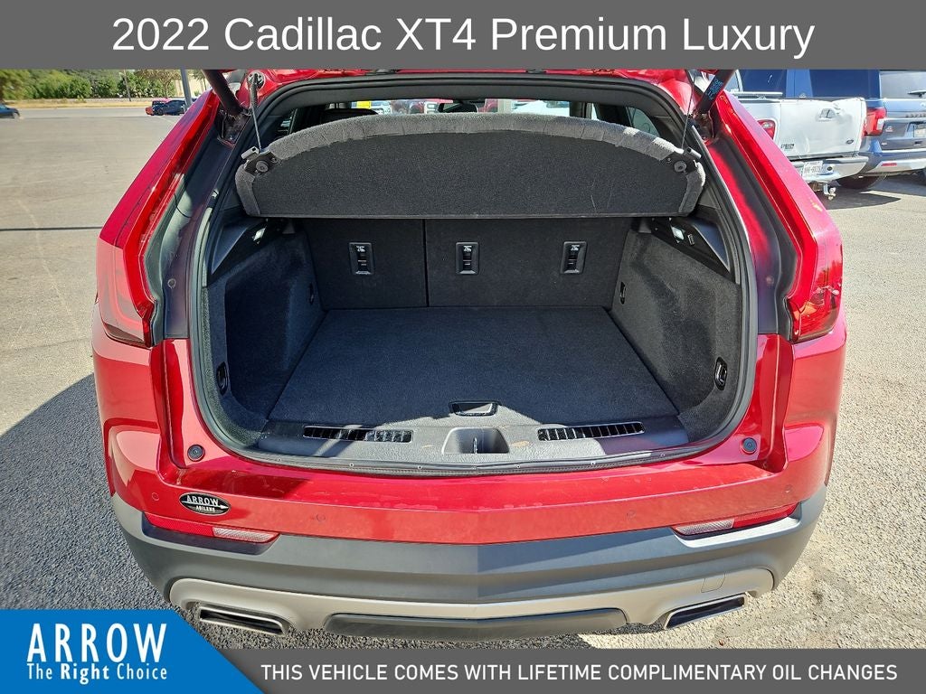 2022 Cadillac XT4 Premium Luxury