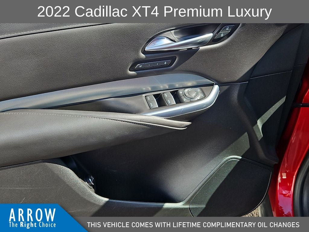 2022 Cadillac XT4 Premium Luxury