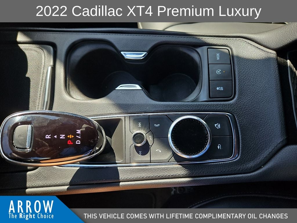 2022 Cadillac XT4 Premium Luxury