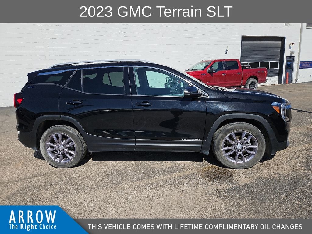 2023 GMC Terrain SLT