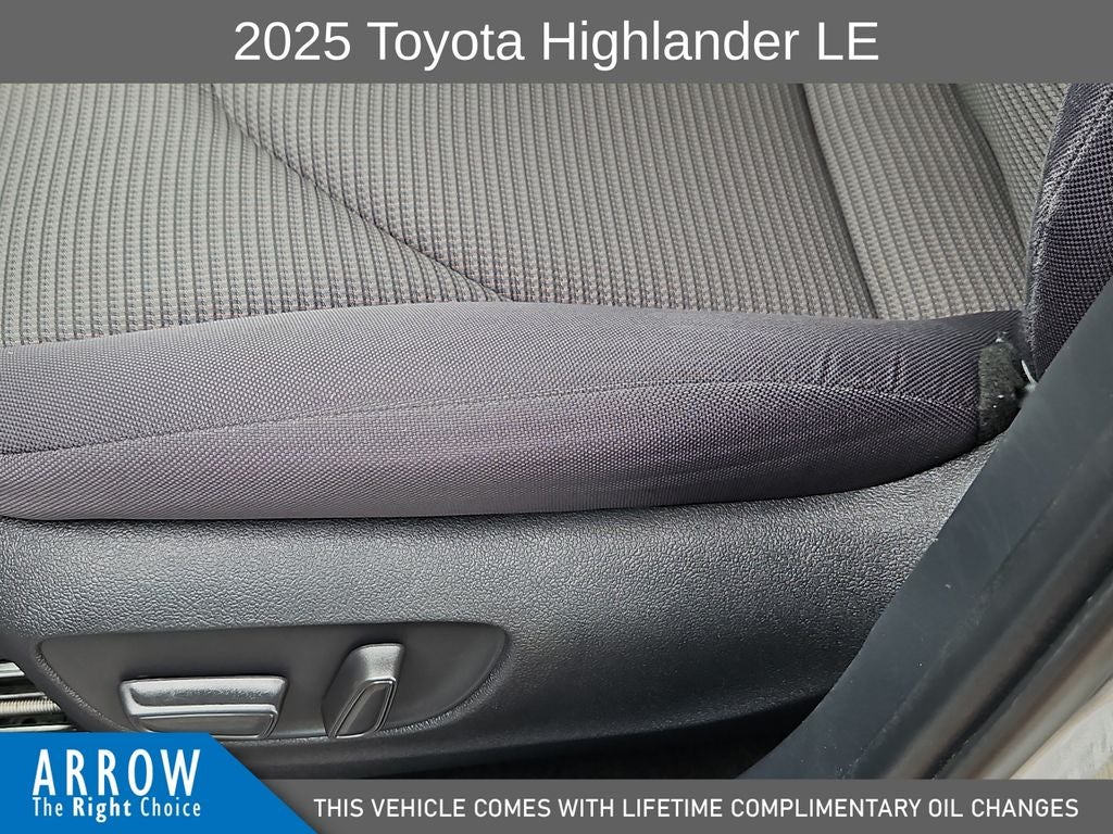 2025 Toyota Highlander LE