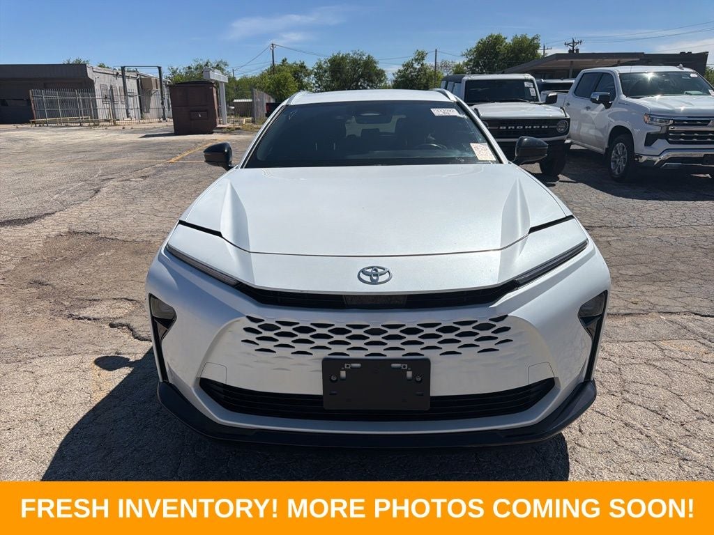 2025 Toyota Crown Signia XLE