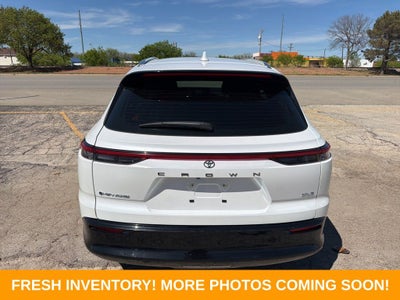 2025 Toyota Crown Signia XLE