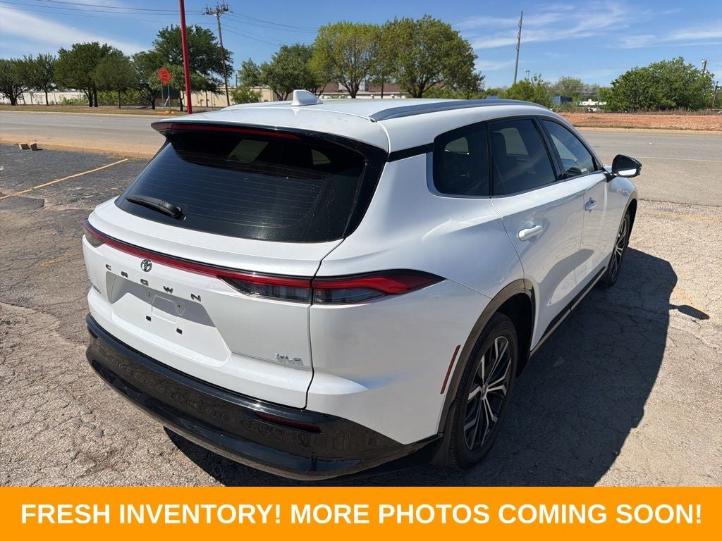 2025 Toyota Crown Signia XLE