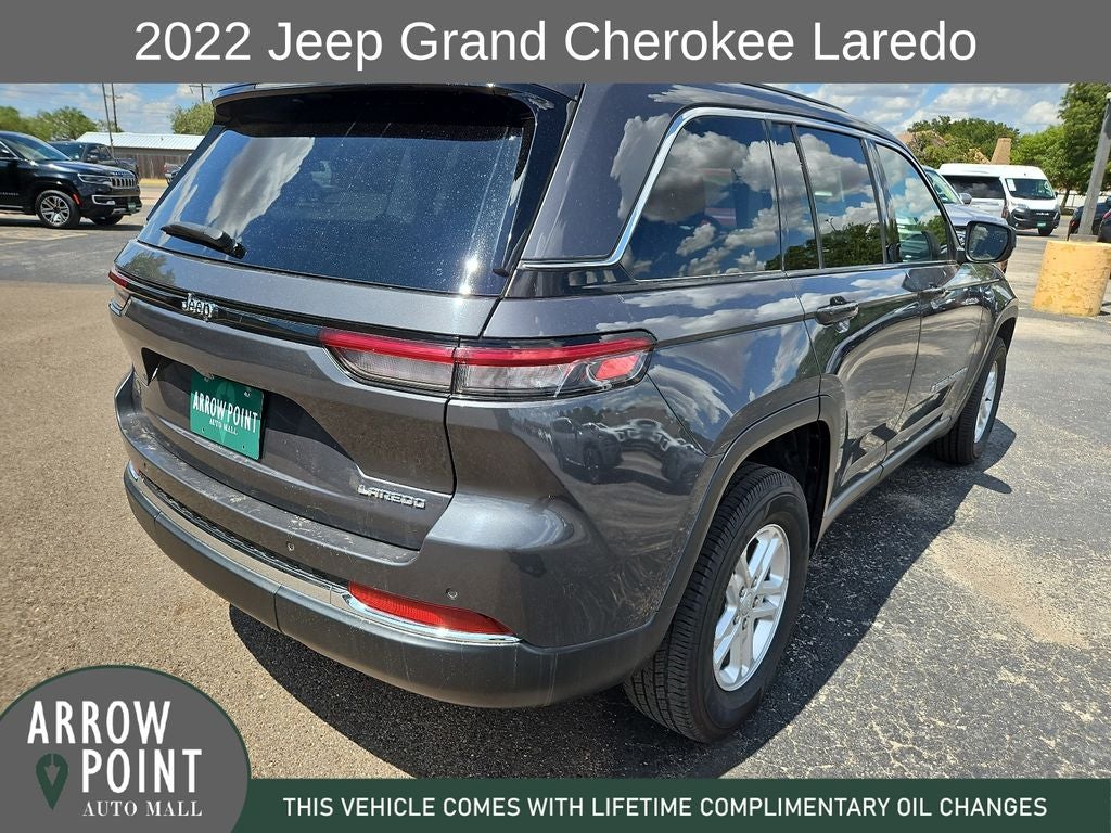 2022 Jeep Grand Cherokee Laredo