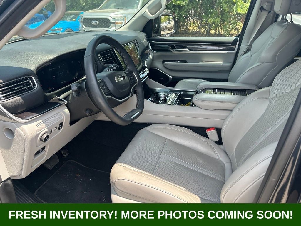2024 Jeep Wagoneer L Base