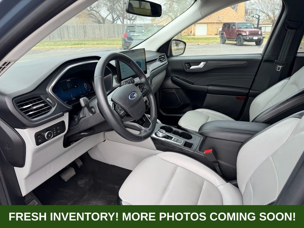 2025 Ford Escape Hybrid Platinum