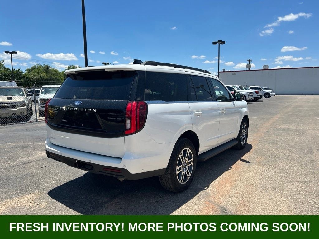 2025 Ford Expedition Active