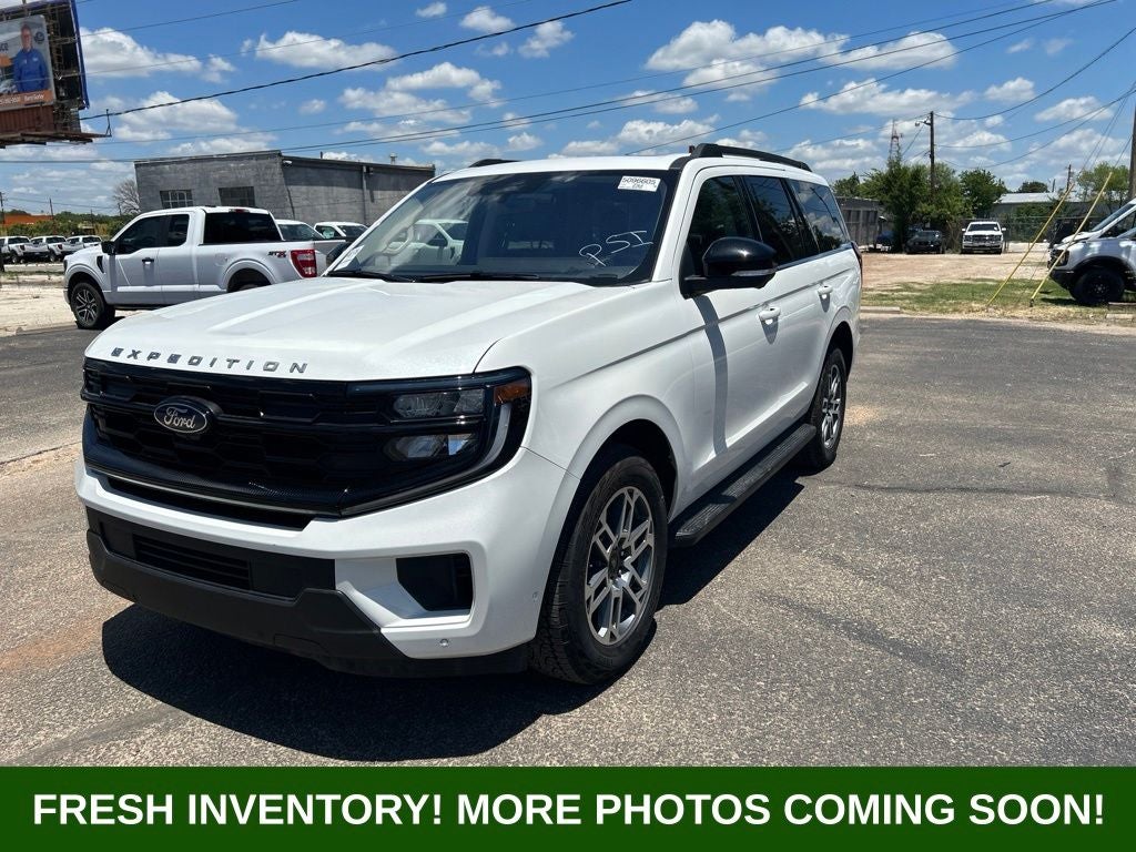 2025 Ford Expedition Active