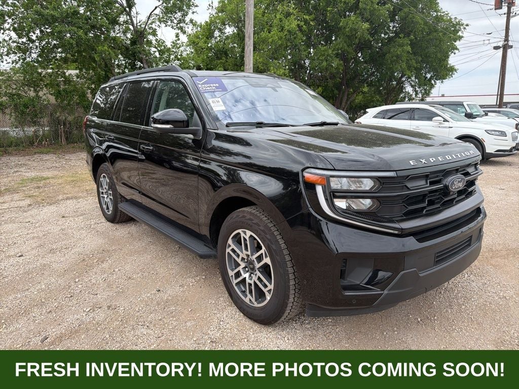 2025 Ford Expedition Active