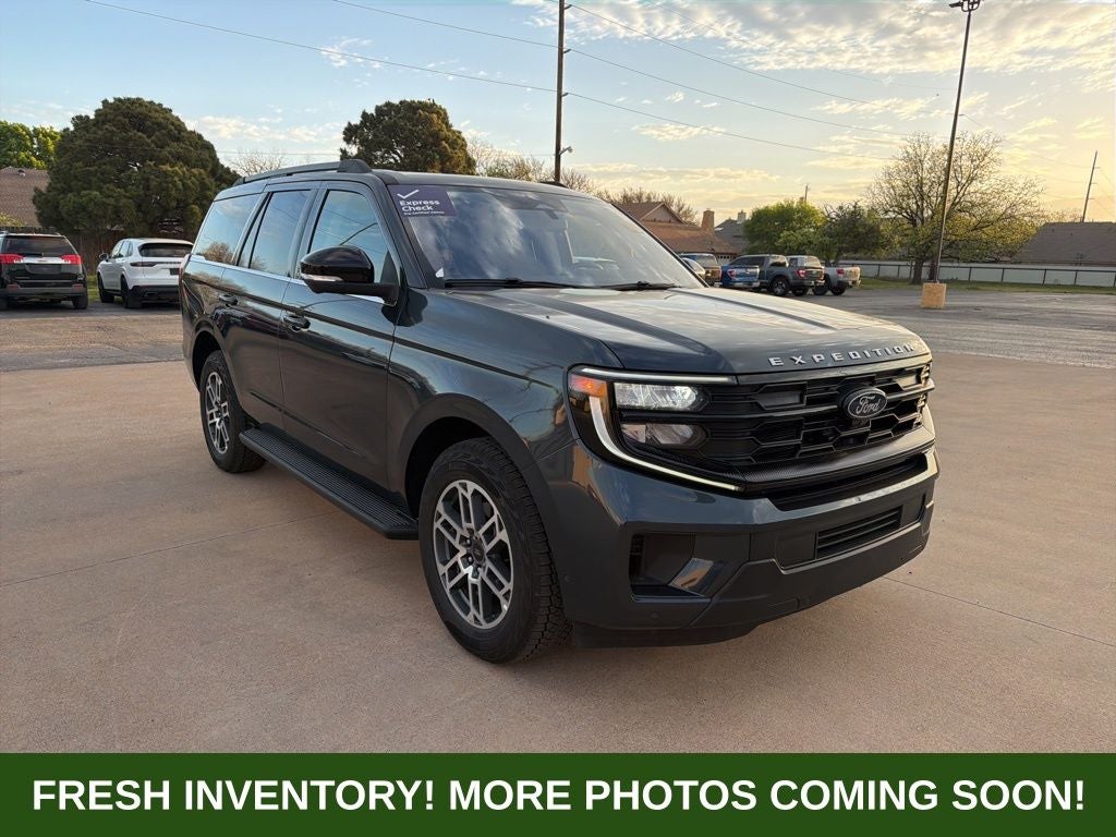 2025 Ford Expedition Active