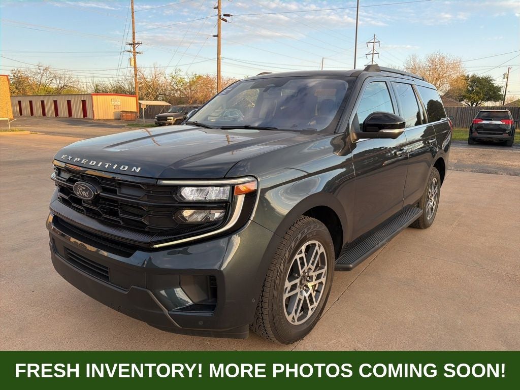 2025 Ford Expedition Active