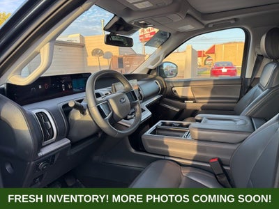 2025 Ford Expedition Active