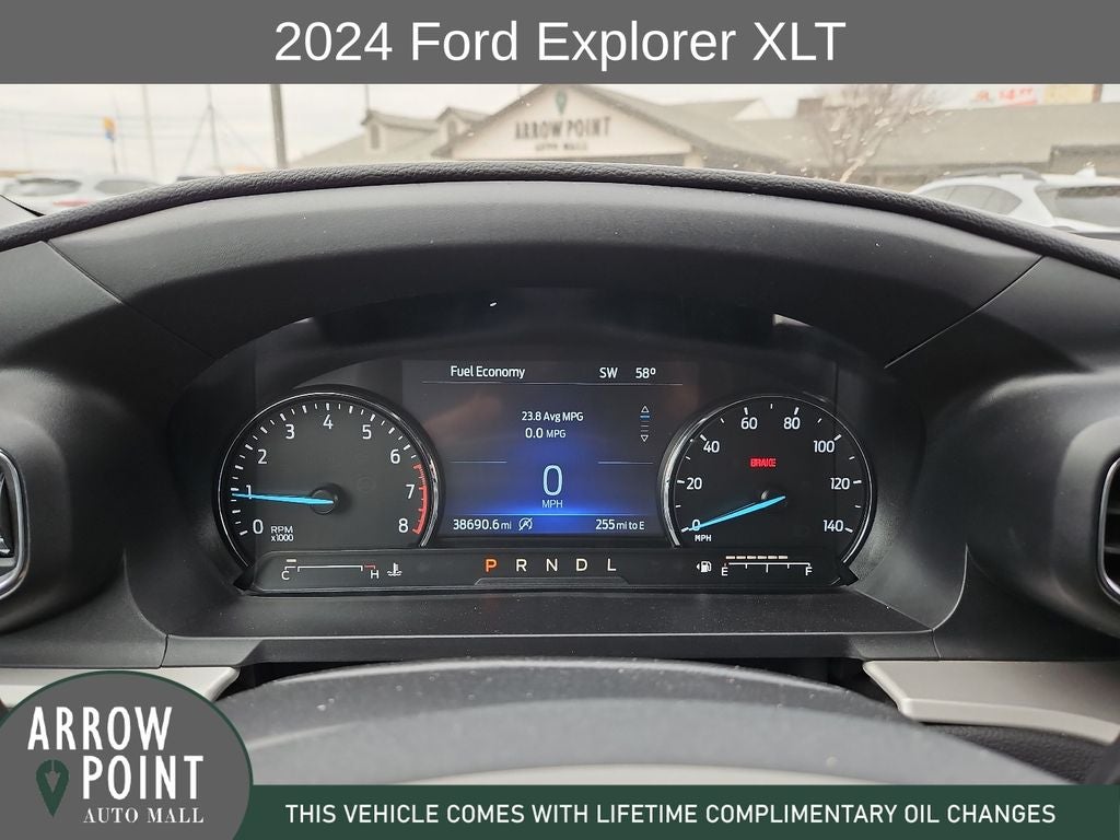 2024 Ford Explorer XLT