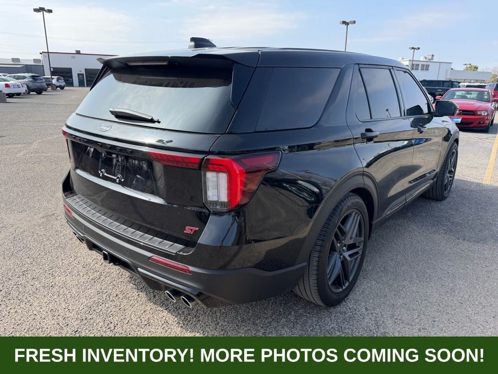 2025 Ford Explorer ST