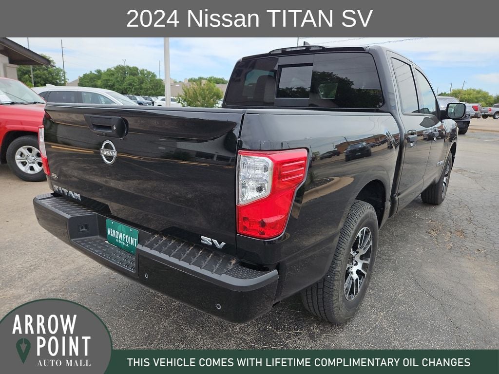 2024 Nissan Titan SV