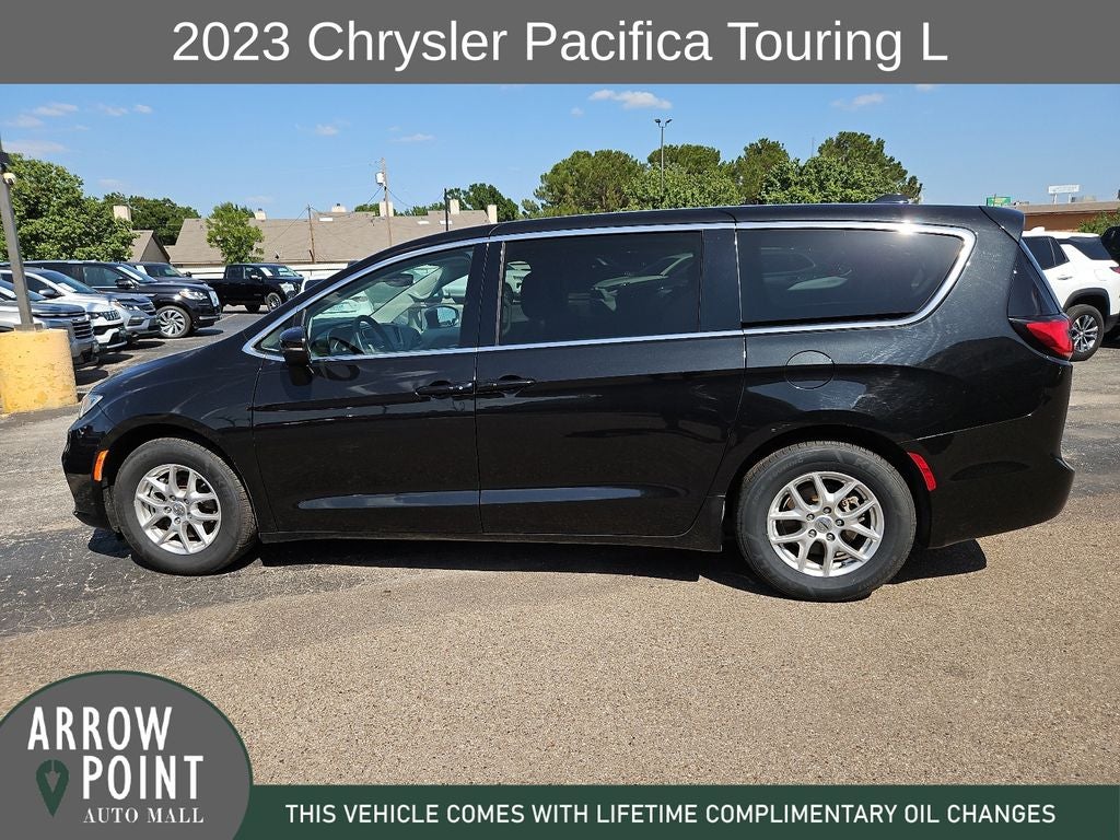 2023 Chrysler Pacifica Touring L