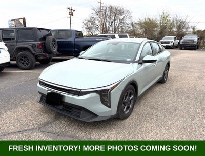 2025 Kia K4 LXS