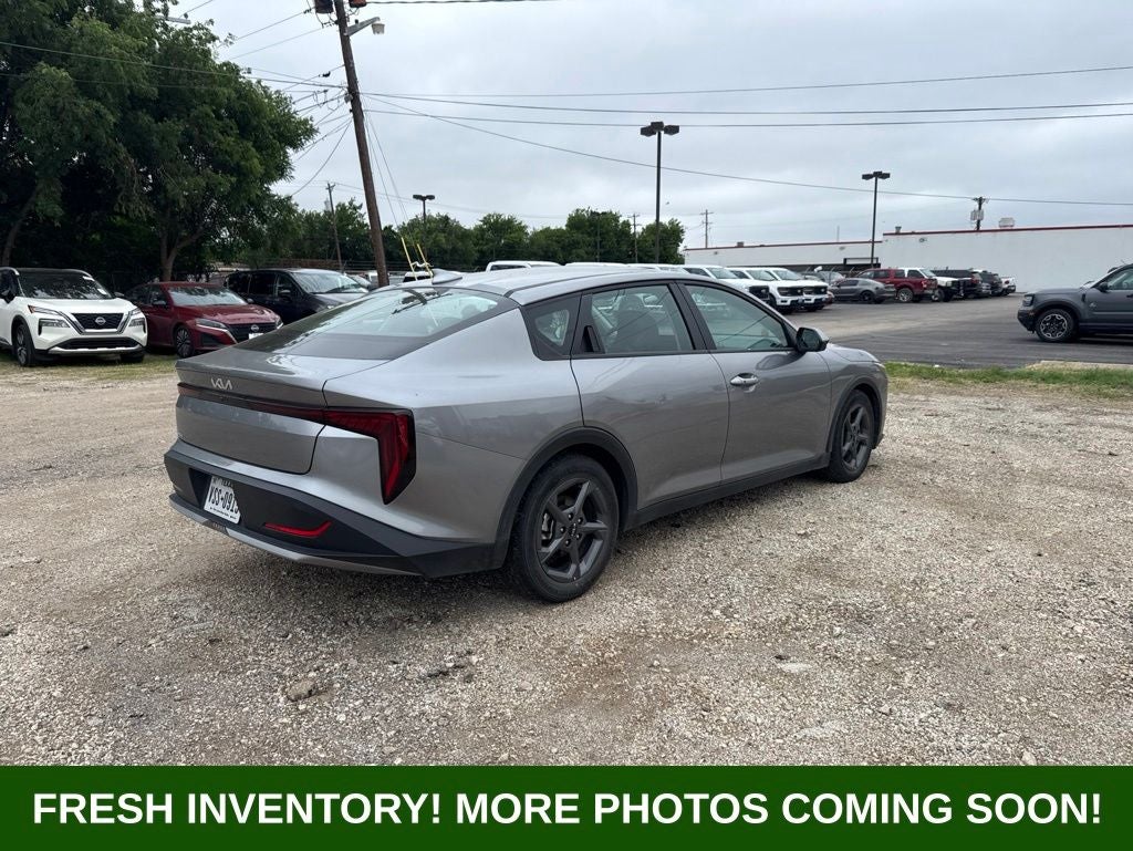 2025 Kia K4 LXS