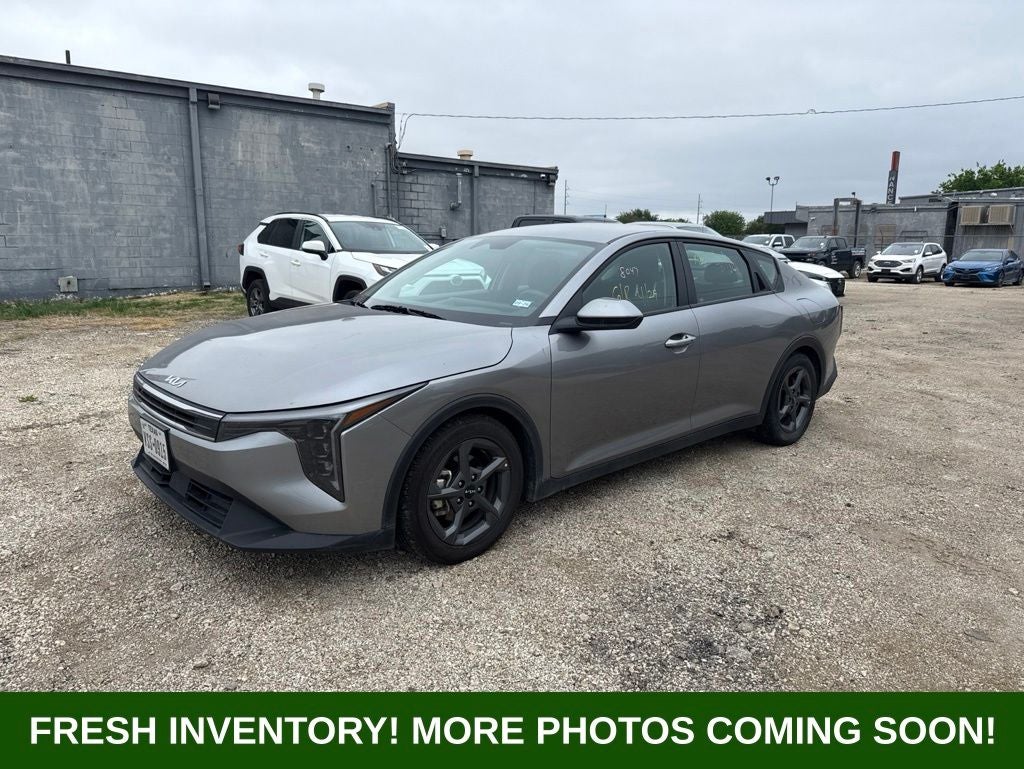 2025 Kia K4 LXS
