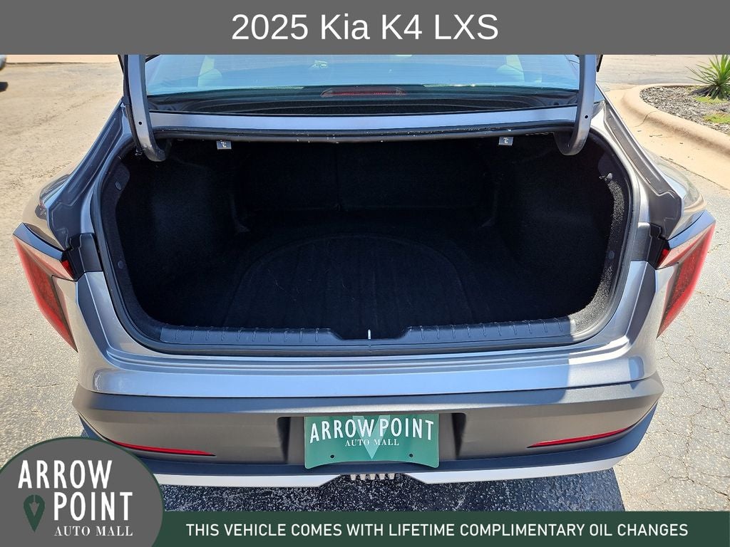 2025 Kia K4 LXS