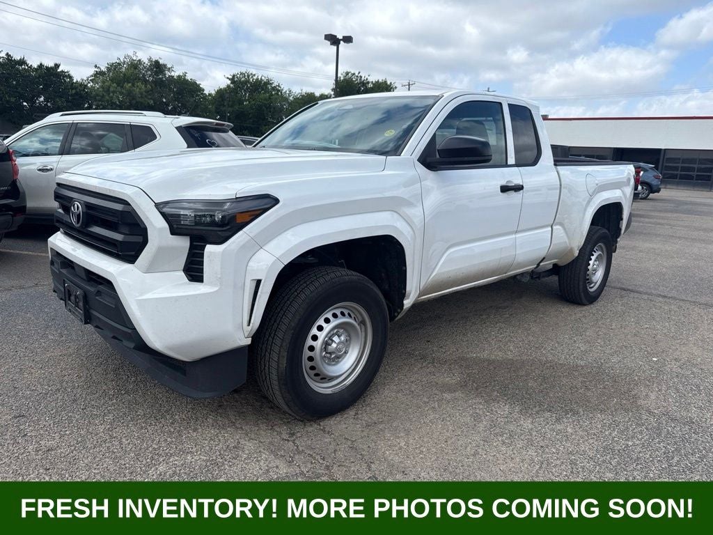 2025 Toyota Tacoma SR