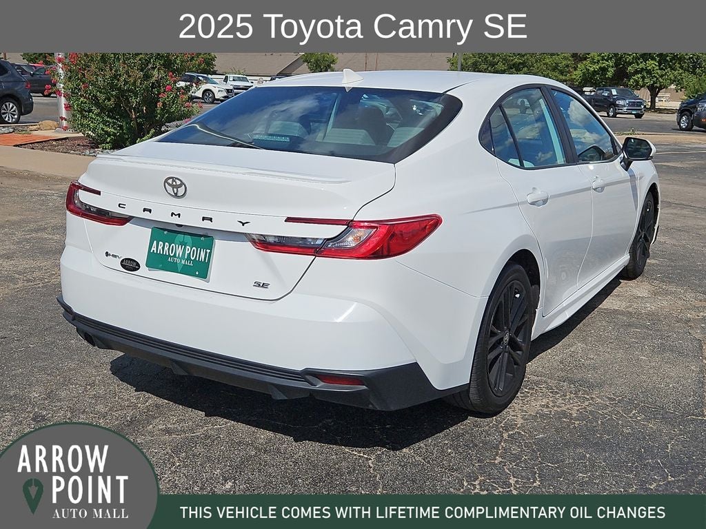 2025 Toyota Camry SE