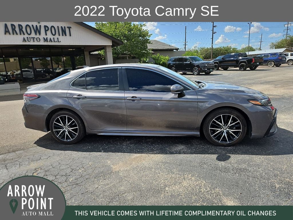2022 Toyota Camry SE