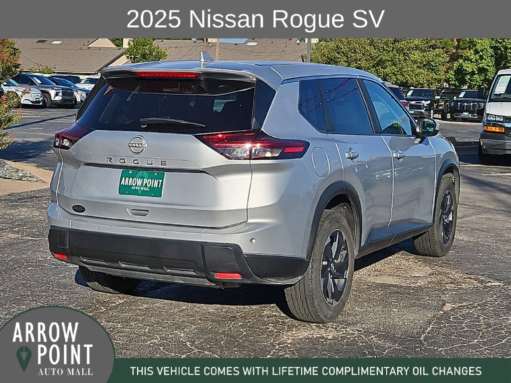 2025 Nissan Rogue SV