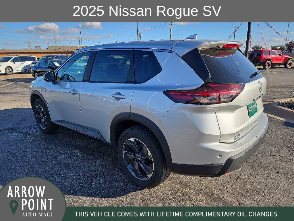 2025 Nissan Rogue SV