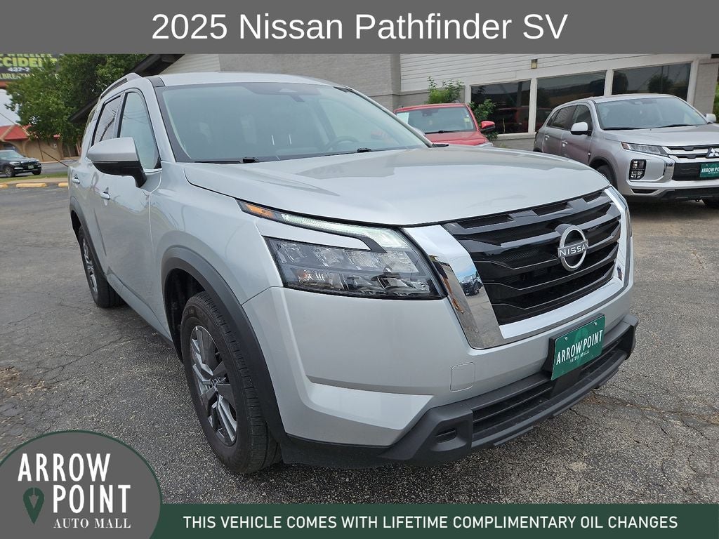 2025 Nissan Pathfinder SV