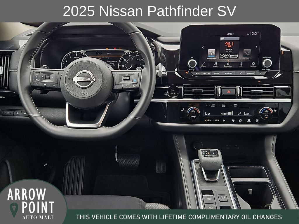 2025 Nissan Pathfinder SV