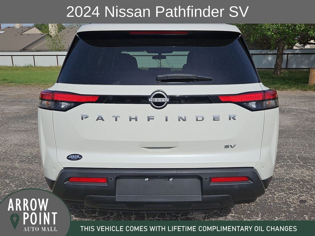 2024 Nissan Pathfinder SV