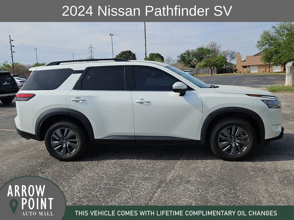 2024 Nissan Pathfinder SV
