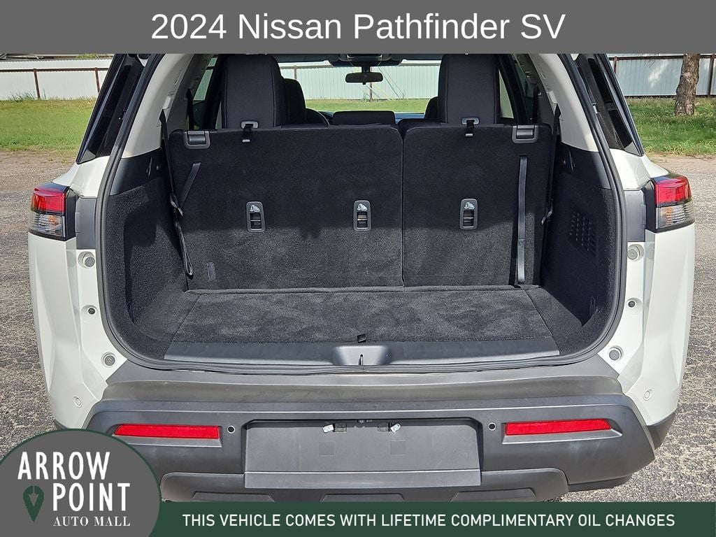 2024 Nissan Pathfinder SV